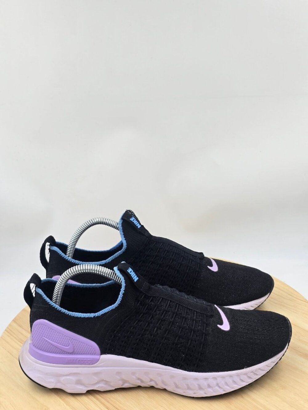 Nike React Phantom Run Flyknit 2 'Black Barely Grape' Road Running Shoe Wmn 9.5
